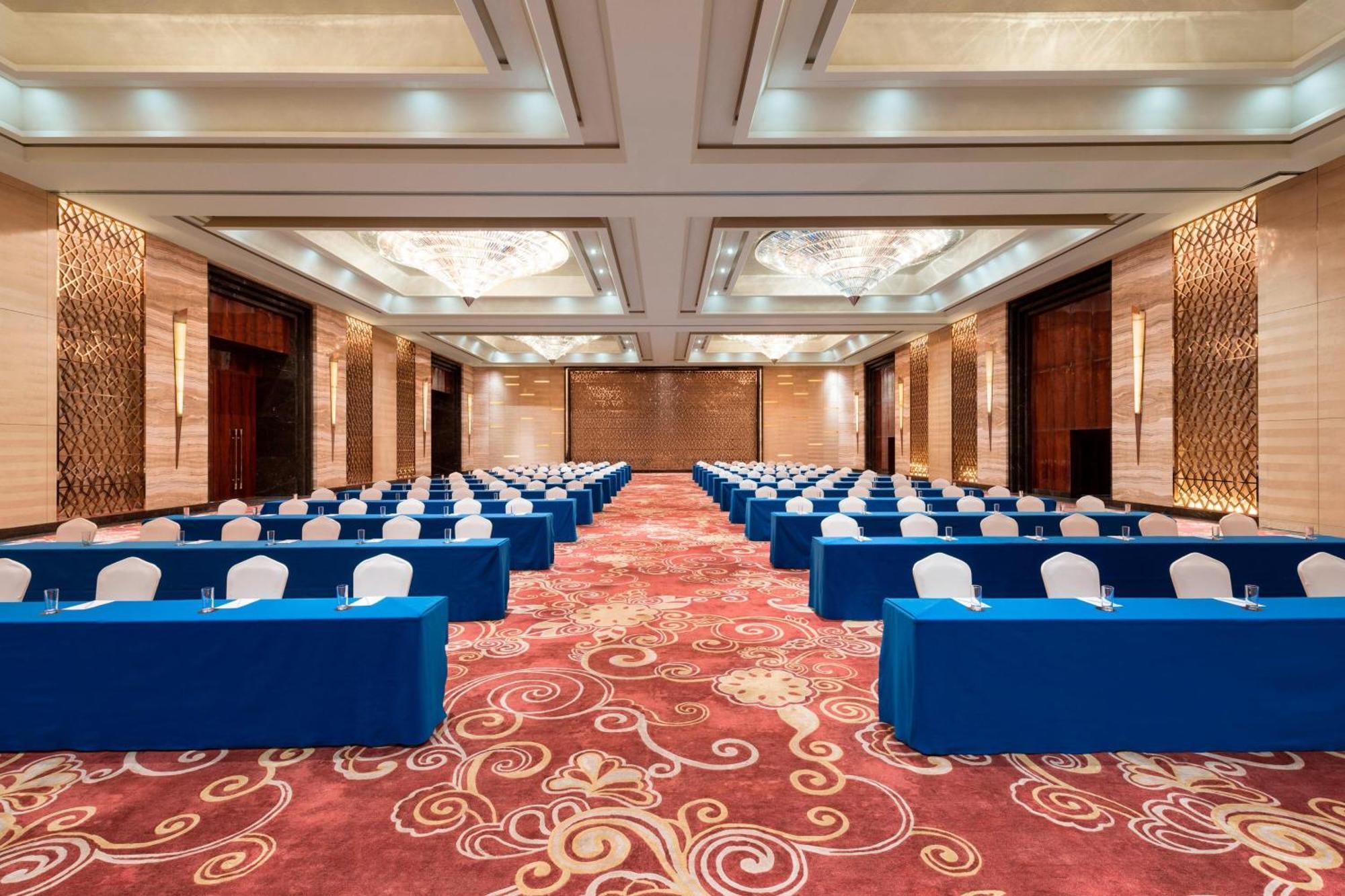 Sheraton Changchun Jingyuetan Hotel Exteriér fotografie