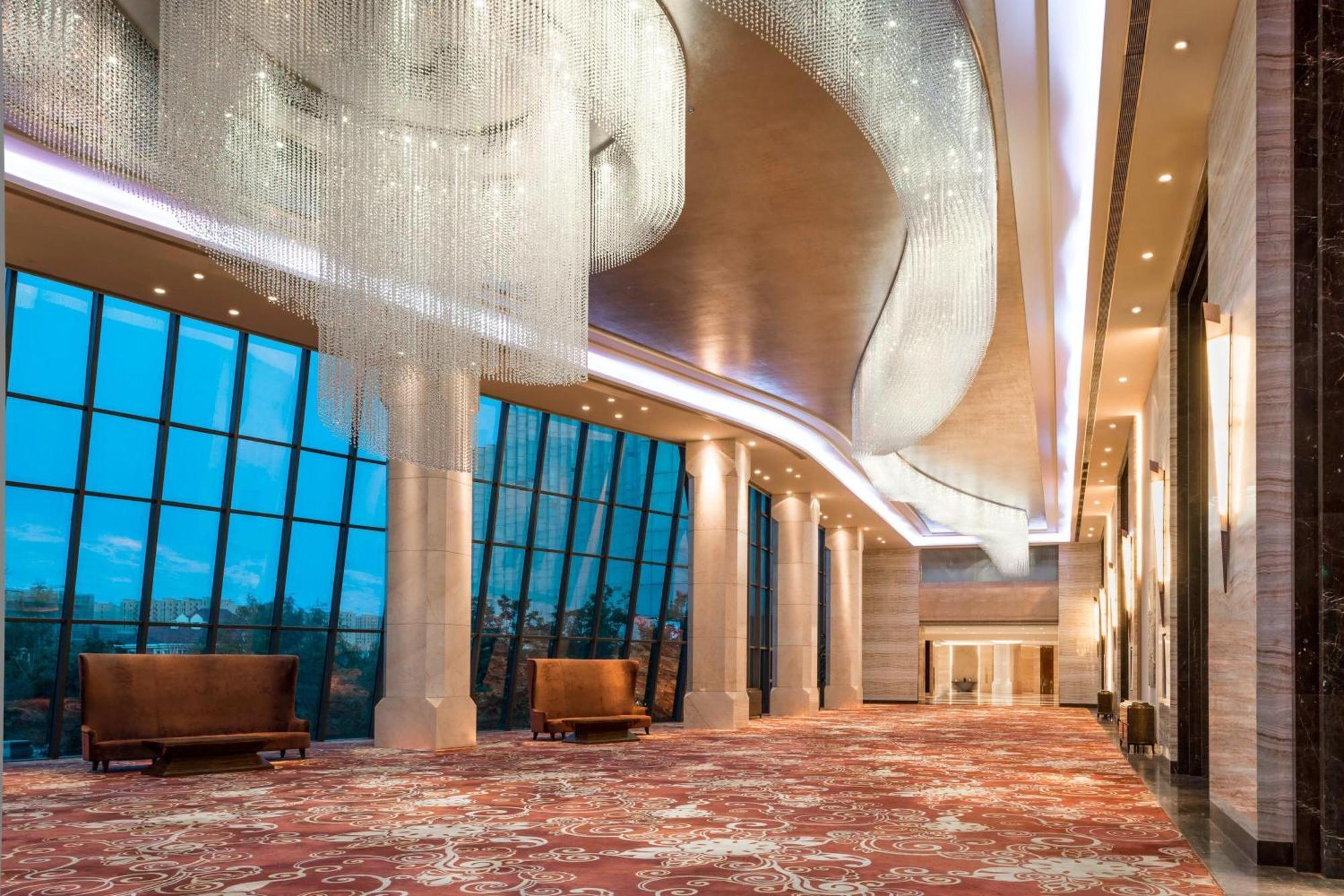 Sheraton Changchun Jingyuetan Hotel Exteriér fotografie