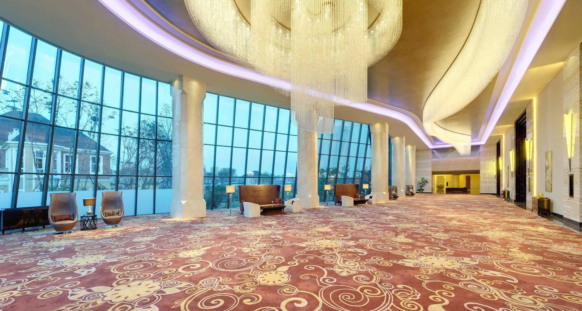 Sheraton Changchun Jingyuetan Hotel Exteriér fotografie